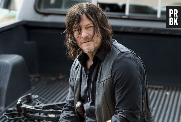 Daryl (Norman Reedus) e Carol (Melissa McBride) saem em busca de novo lugar para ficar em "The Walking Dead"