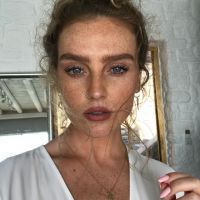 Todo mundo deveria ler o que Perrie Edwards escreveu sobre ansiedade e suas crises