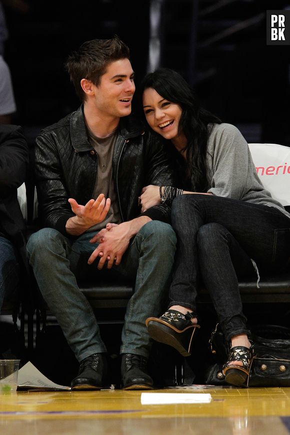 Vanessa Hudgens diz que Zac Efron a ajudou muito no início da fama