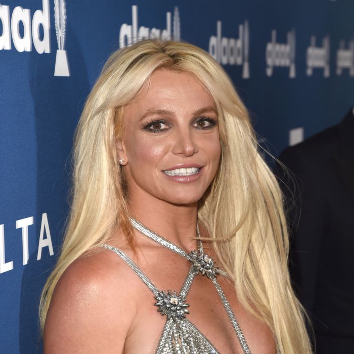 Britney Spears falou com os fãs que está lutando para que as melhores coisas aconteçam