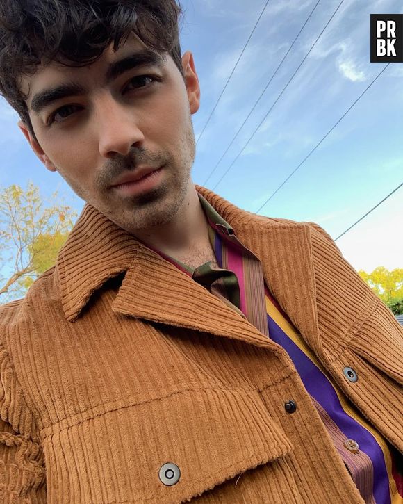 Joe Jonas respondeu comentário de Miley Cyrus sobre os dois serem parecidos