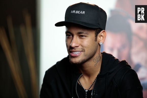 Neymar está sendo acusado de estuprar uma mulher e caso ainda está em processo de investigação