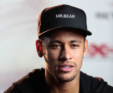 Laudo médico registra hematomas em vítima que acusou Neymar Jr. de estupro!