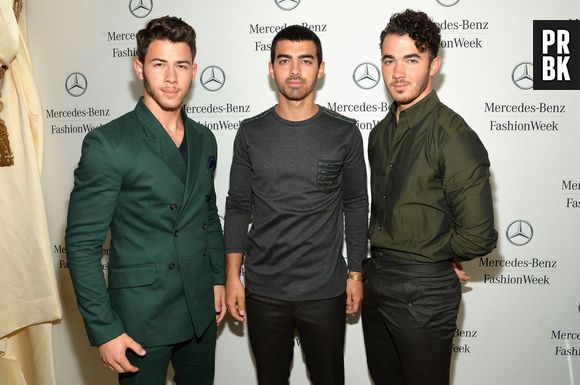 Apesar do fim da banda Jonas Brothers, Kevin Jonas torce pela recuperação de Joe no vício em drogas e pela carreira de Nick como ator