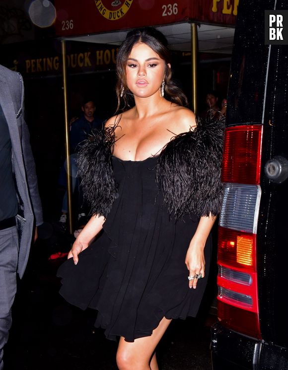 Selena Gomez avisa que seu próximo álbum está prontinho!