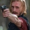 Veja como Twight (Austin Amelio) ajudou John (Garret Dillahunt) em "Fear The Walking Dead"