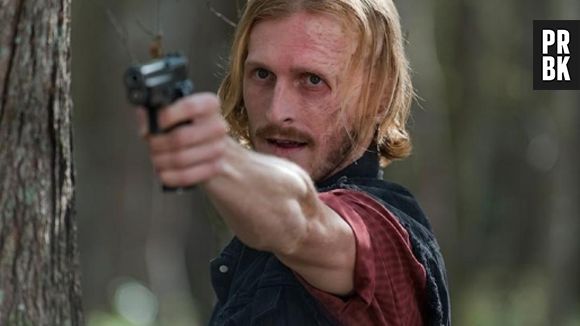 Veja como Twight (Austin Amelio) ajudou John (Garret Dillahunt) em "Fear The Walking Dead"