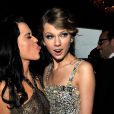  Katy e Taylor fizeram as pazes no ano passado, mas o clipe de "You Need to Calm Down" foi um símbolo do perdão e da amizade entre elas 