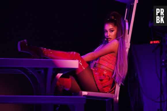 Em parceria com a Vogue, Ariana Grande lança clipe de "In My Head"