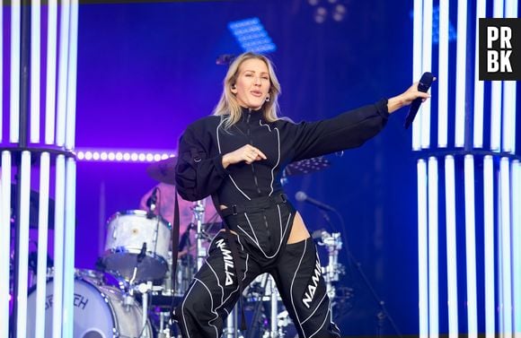 A artista Ellie Goulding é dona de canções de sucesso como "Love Me Like You Do" e "Burn"