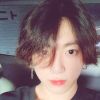 Calma galera! O Jungkook, do BTS, NÃO está namorando ninguém
