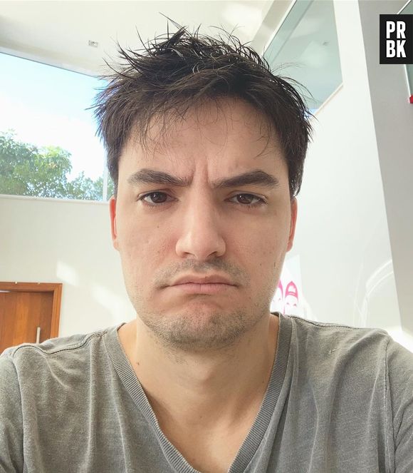 Mesmo sendo rico e famoso, Felipe Neto se abre sobre depressão e explica que dinheiro não traz felicidade