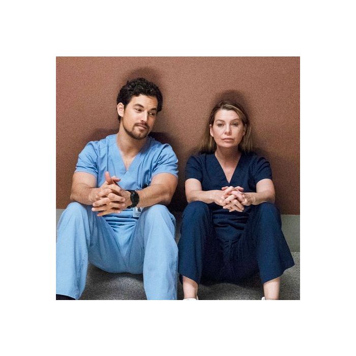 Meredith (Ellen Pompeo) e DeLuca ( Giacomo Gianniotti)  vão continuar juntos na 16ª temporada de &quot;Grey&#039;s Anatomy&quot;