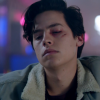 Será que tudo que vimos em "Riverdale" é só um livro de Jughead (Cole Sprouse)?