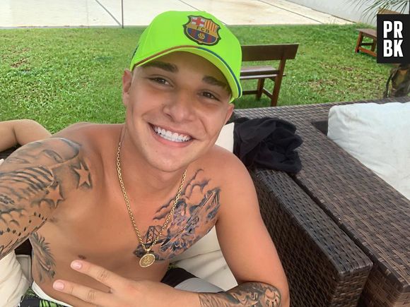 MC Gui faz deboche com criança e internet acaba atacando o MC Guimê no lugar
