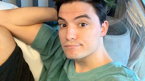 Felipe Neto critica atitude de fãs de K-Pop e gera discussão no Twitter