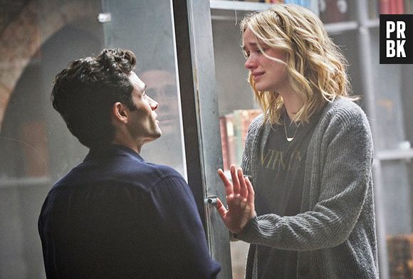 "You": Beck (Elizabeth Lail) foi bem ingênua ao conhecer Joe