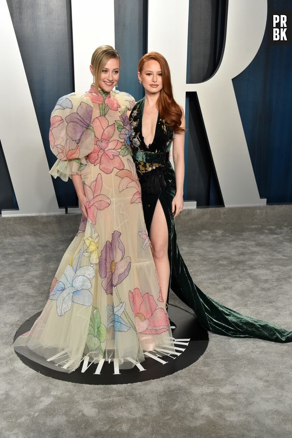 Coronavírus: atrizes de "Riverdale" fazem tutorial de tie-dye em vídeo na web