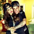 Selena Gomez curte fotos de Justin Bieber no Instagram e chama a atenção dos fãs