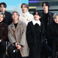 Todo mundo é uma mistura de integrantes do BTS com o TWICE e a sua é esta