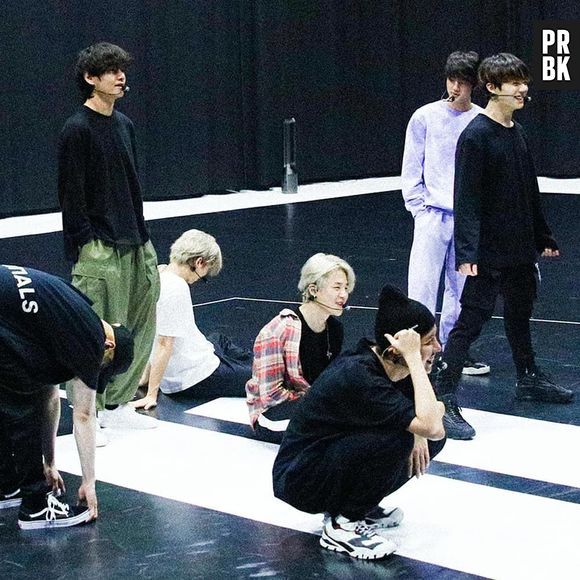 BTS interrompeu seus shows por causa da pandemia do Coronavírus