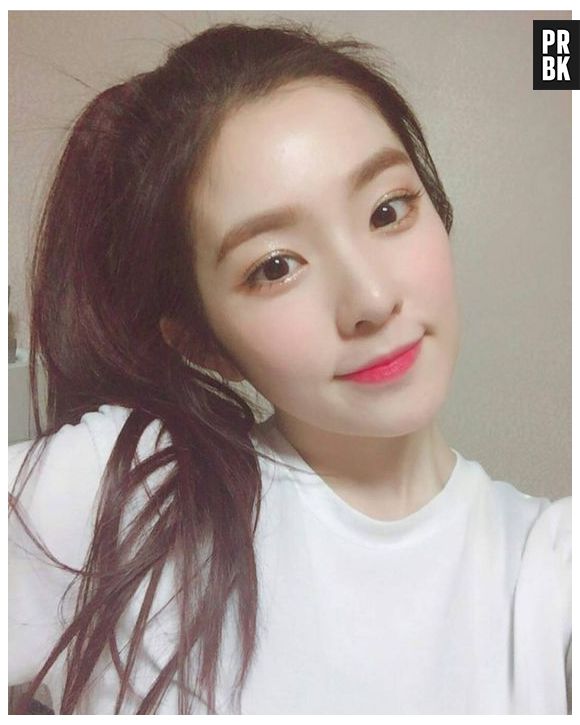 Irene, do Red Velvet, se envolve em polêmica e pede desculpas a profissional que magoou