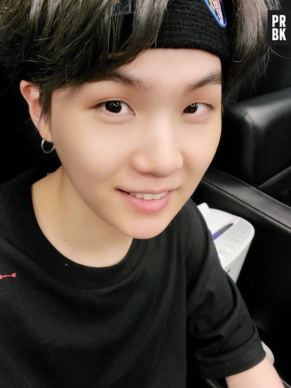 BTS: Suga atualiza fãs sobre estado de saúde