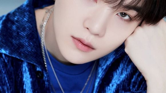 Todo mundo deveria prestar atenção nesta fala do Suga, do BTS, sobre masculinidade tóxica