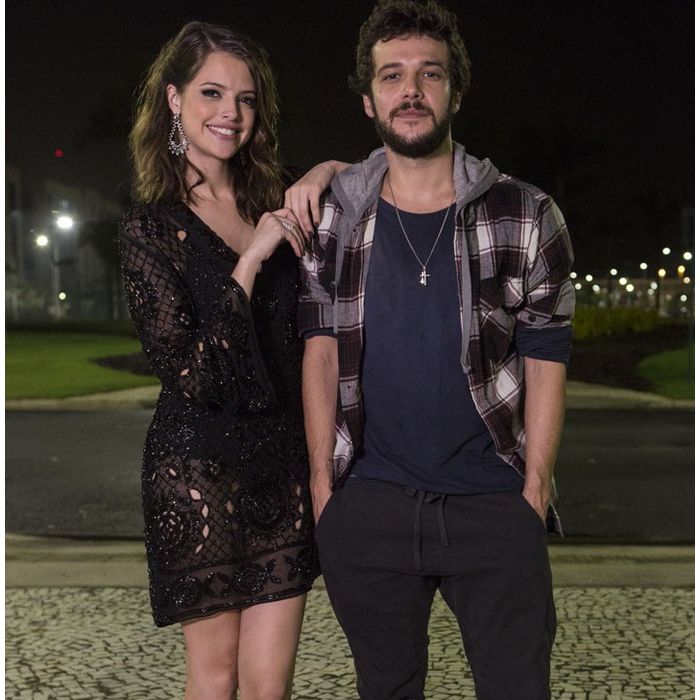 &quot;Haja Coração&quot;: a relação de Giovanni (Jayme Matarazzo) e Camila (Agatha Moreira) é toda muito estranha
