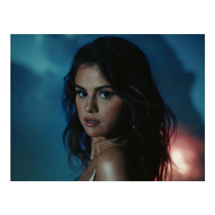 Selena Gomez lançou clipe de &quot;Baila Conmigo&quot;, gravado no Brasil