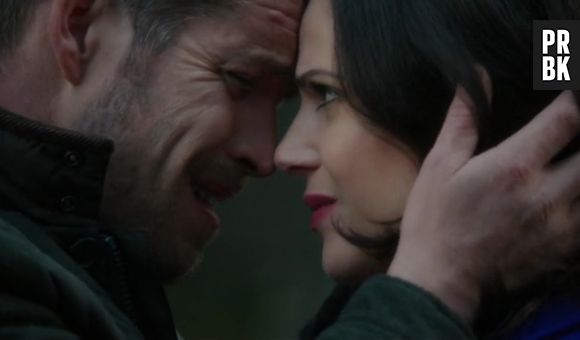 Em "Once Upon a Time", Robin (Sean Maguire) chora ao se despedir de Regina (Lana Parrilla)