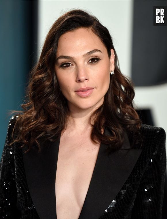 Gal Gadot, a Mulher-Maravilha, revela que diretor de "Liga da Justiça" ameaçou sua carreira