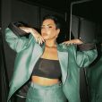 Demi Lovato contou aos fãs que se identifica com o gênero não-binário nesta quarta-feira (19)