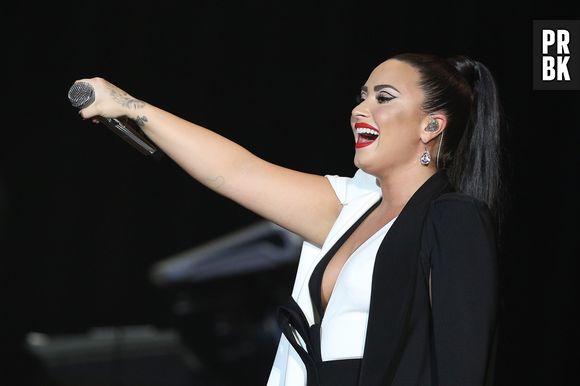 Demi Lovato se emocionou ao cantar "Sober" no Rock in Rio Lisboa, em 2018