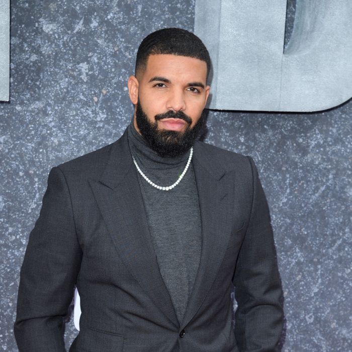 Lizzo cita rumores com Drake no clipe &quot;Rumors&quot;, com Cardi B