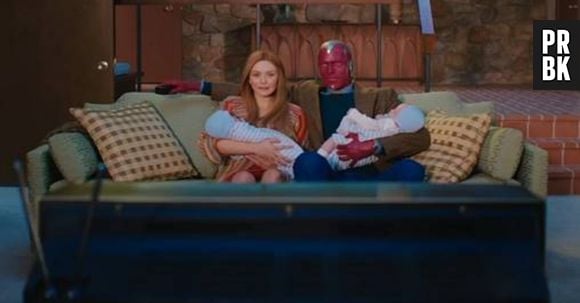 A Feiticeira Escarlate (Wanda Maximoff) e o Sintozóide (Visão) são vistos juntos desde "Vingadores: Era de Ultron" (2015), porém descobrimos que são um casal apenas em "Vingadores: Guerra Infinita" (2018)