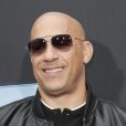 "Velozes &amp; Furiosos 9" mostra  Dominic Toretto (Vin Diesel)   surpreendido com a volta do irmão,  Jakob   (John Cena) e reunindo sua equipe para derrotar seus inimigos   