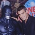  George Clooney protagonizou uma versão polêmica do Batman. Nessa adaptação, o uniforme do homem-morcego ressaltava os mamilos do anti-herói  