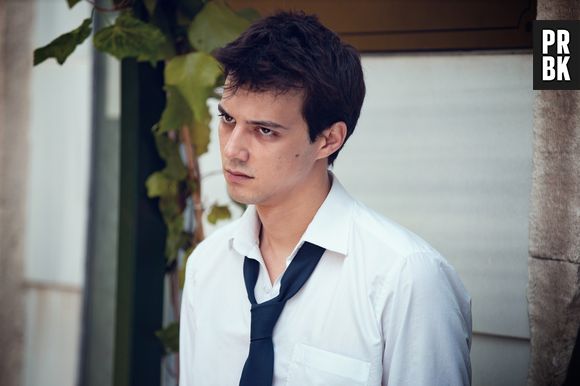 "Love 101": Mert Yazıcıoğlu interpreta o personagem Sinan