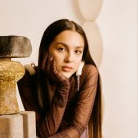 Olivia Rodrigo relembra letra alternativa para "drivers license" e fala sobre futuro