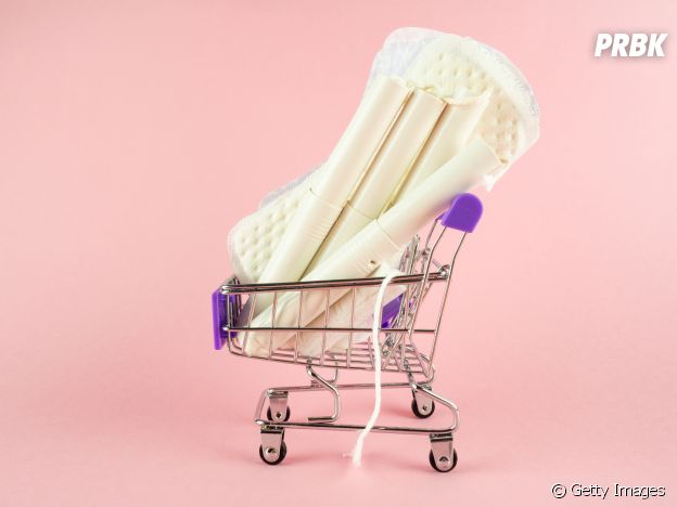 A distribuição gratuita de absorventes poderia ajudar muitas pessoas que menstruam