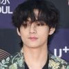 V, do BTS, se pronuncia a respeito de rumores de namoro: "Cuidado com o pescoço"