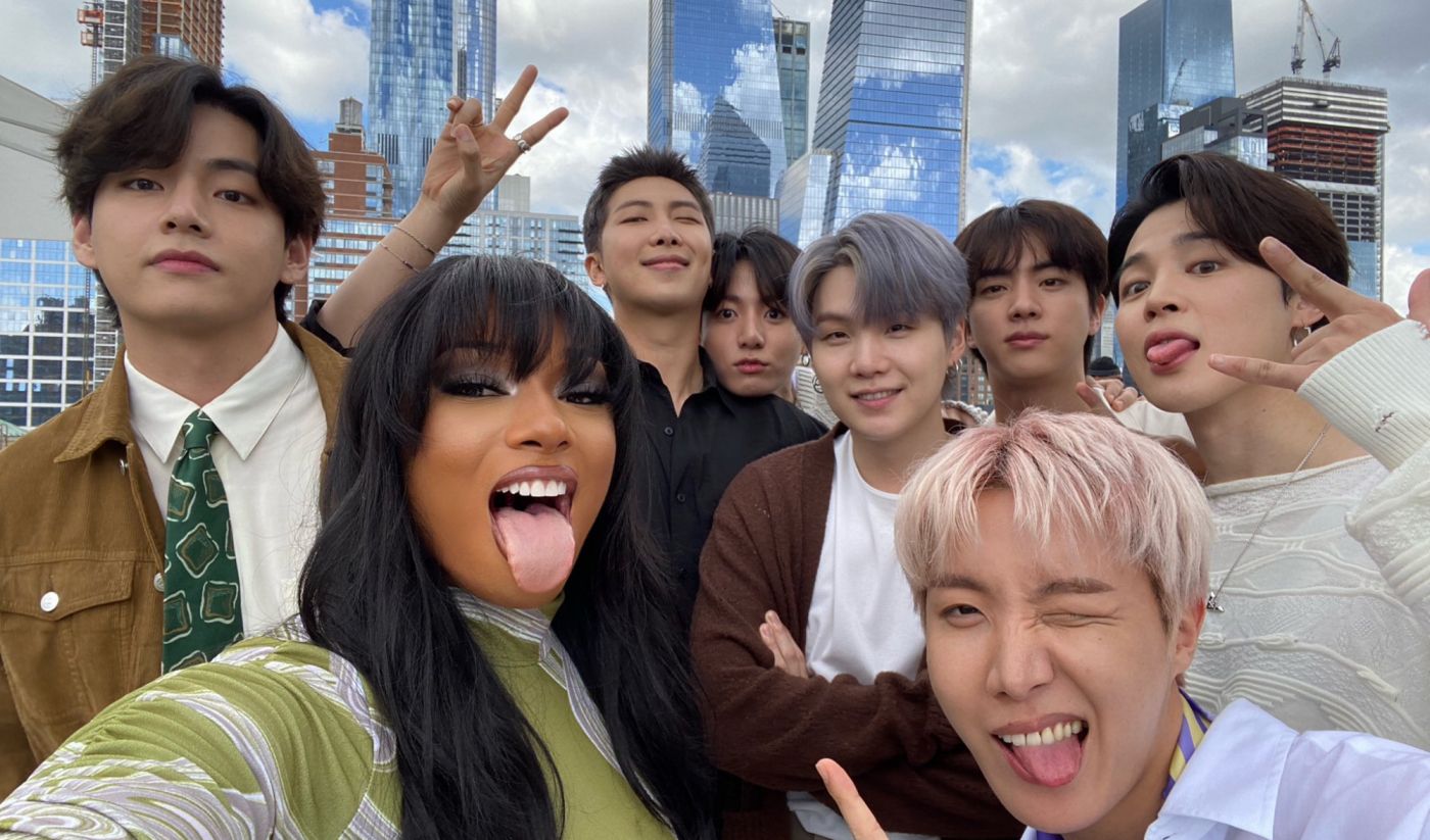 Butter (Megan Thee Stallion Remix) ft. Megan Thee Stallion (Tradução em  Português) – BTS