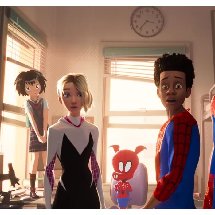 A Sony divulgou o teaser de &quot;Homem-Aranha: Através do Aranhaverso&quot;, que mostra Miles Morales sendo convocado para uma nova aventura por Gwen-Aranha