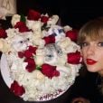 Taylor Swift é aniversariante desta segunda-feira (13), completando 32 anos
