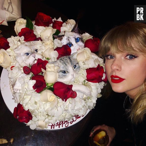 Taylor Swift é aniversariante desta segunda-feira (13), completando 32 anos