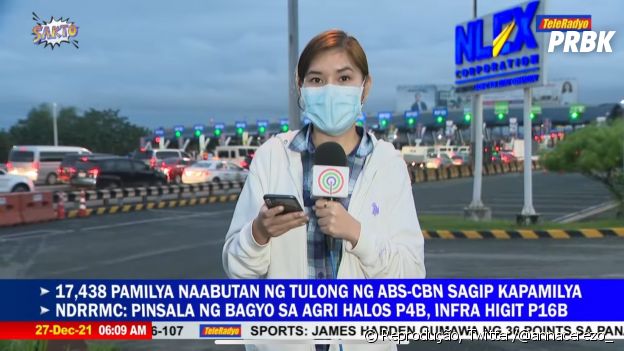 Repórter de TV da Filipinas fã do BTS usa merch do evento "2021 MUSTER SOWOOZOO" em rede nacional