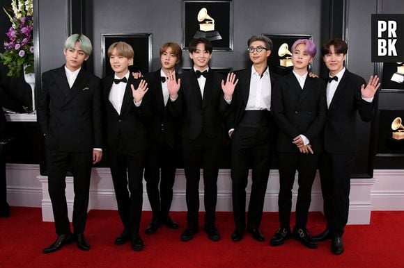 BTS: os integrantes arrasaram de terno no Grammy