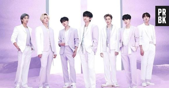 BTS: ternos em cores claras combinam muito com o grupo