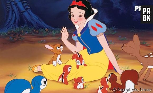 Latina, Rachel Zegler recebe ataques racistas por interpretar Branca de Neve em novo filme live-action e responde